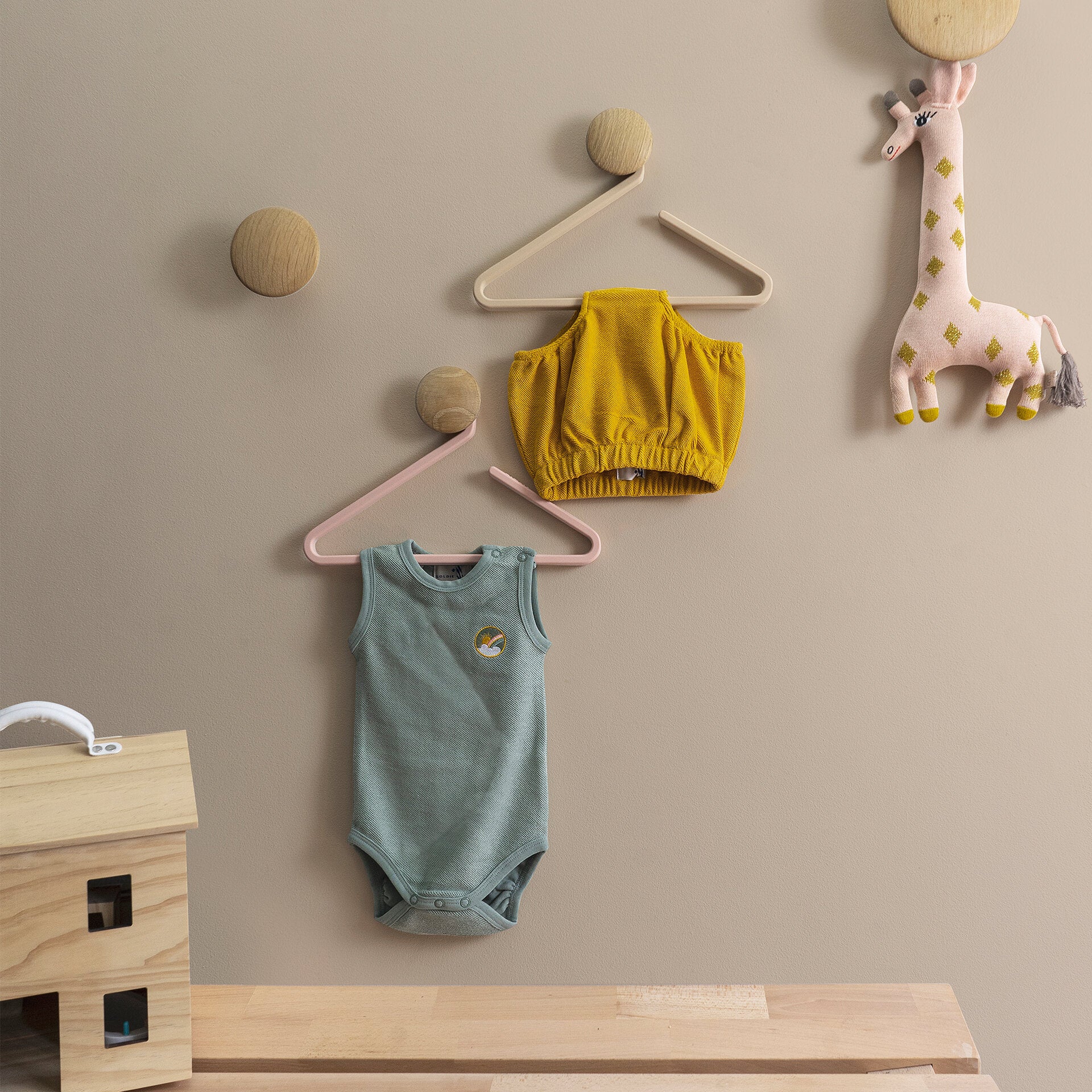 Stash Silicone Mini Coat Hanger