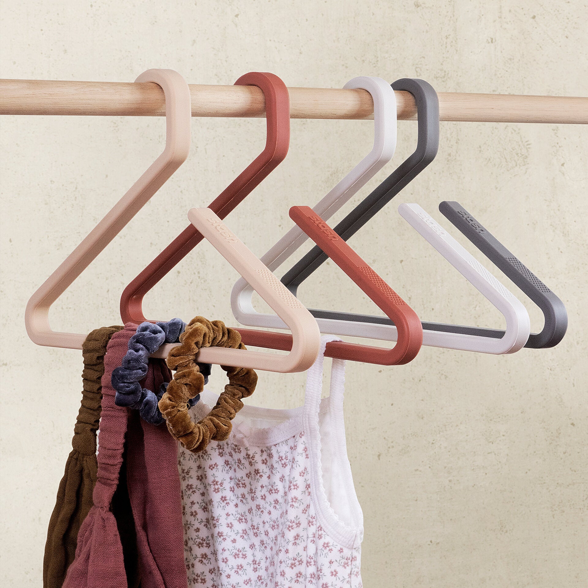 Stash Silicone Mini Coat Hanger